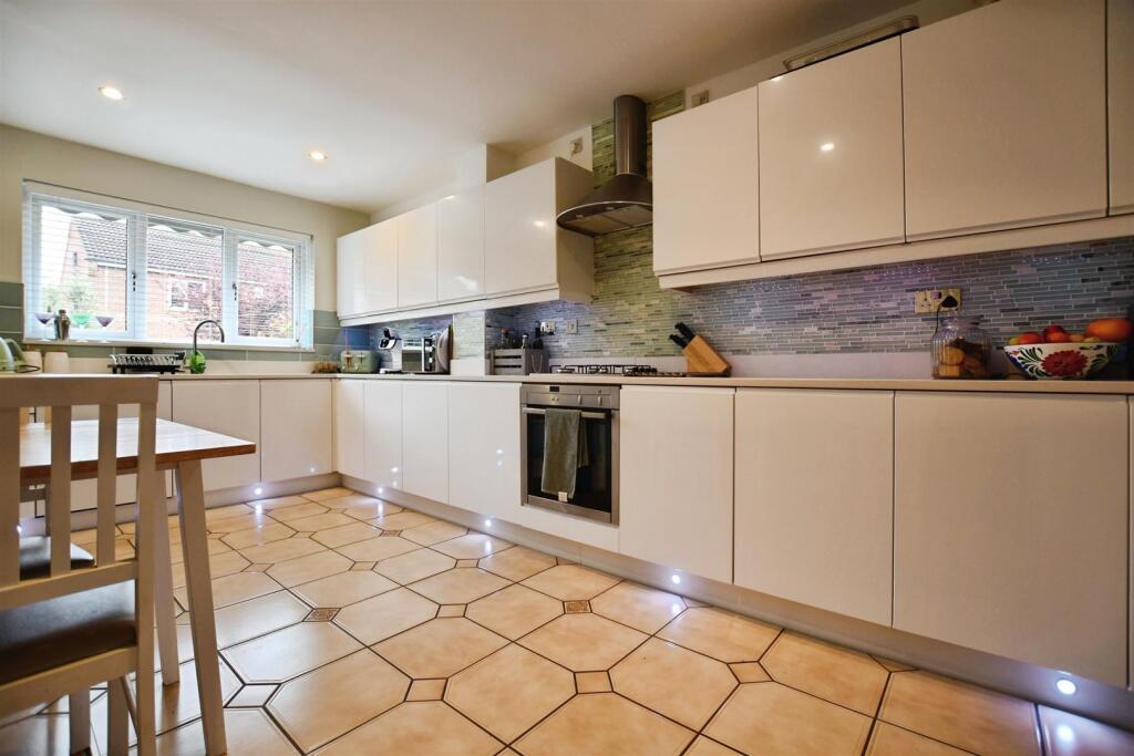 Fitted Kitchen