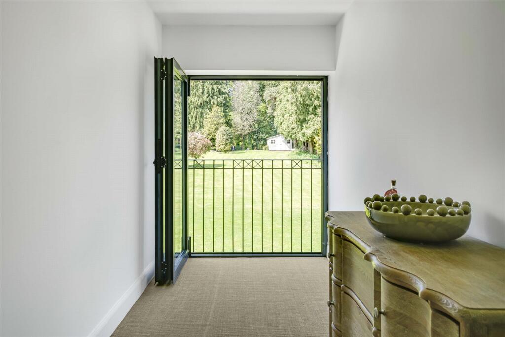 Landing Balcony