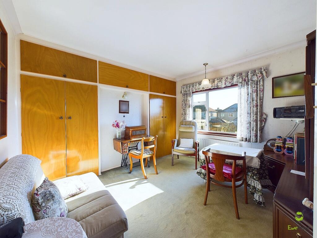 CAM04399G0-PR0025-STILL014