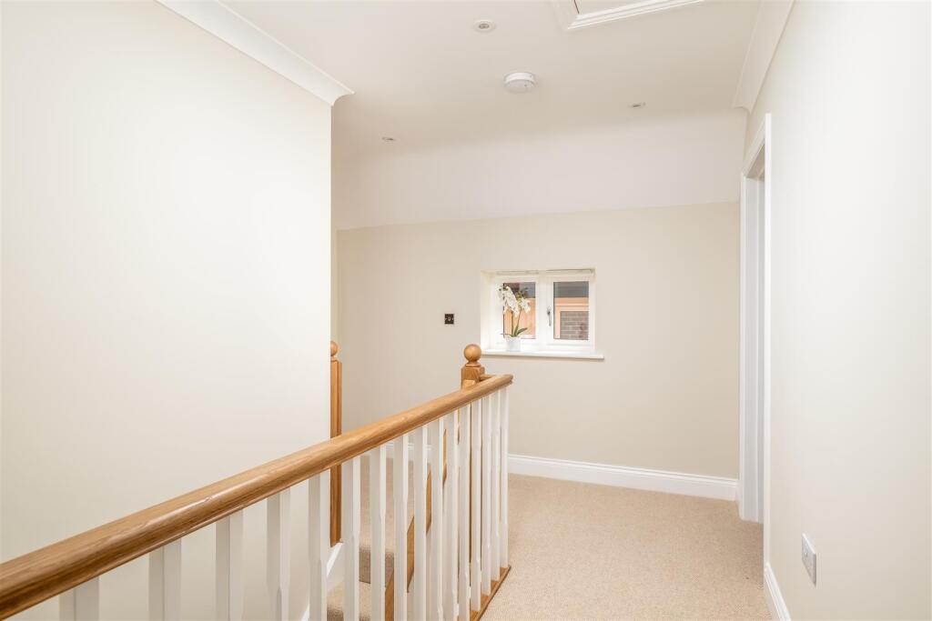 250412 - Halls Close, Braughing - 15.jpg