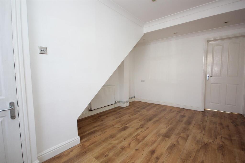 Dining Room.jpg