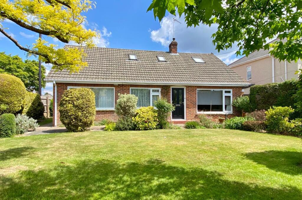 4 Bedroom Chalet Bungalow for Sale