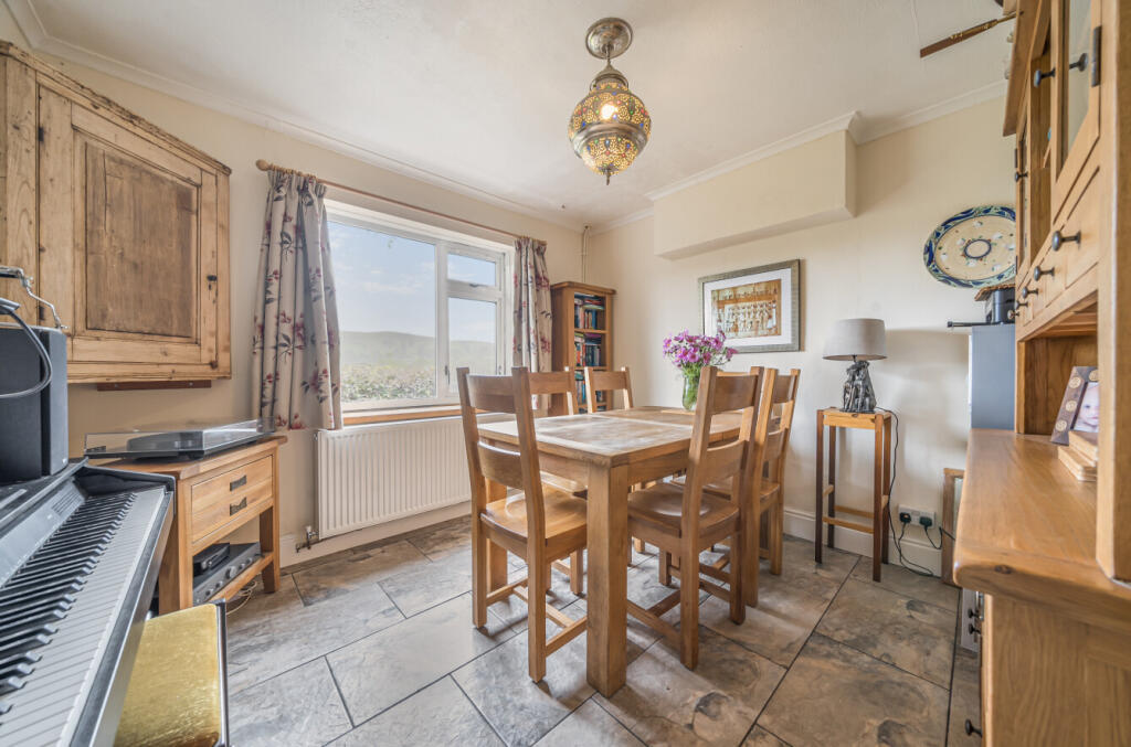 1355229-8-68cbcfd...