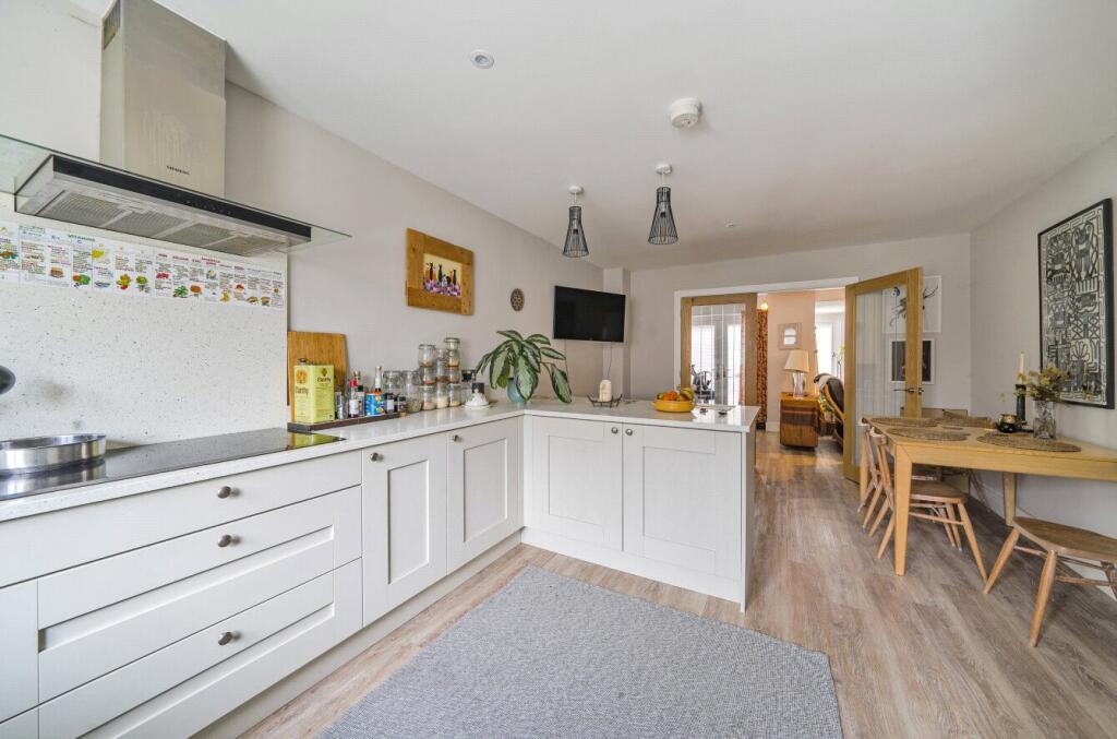 Kitchen/Breakfast Rm