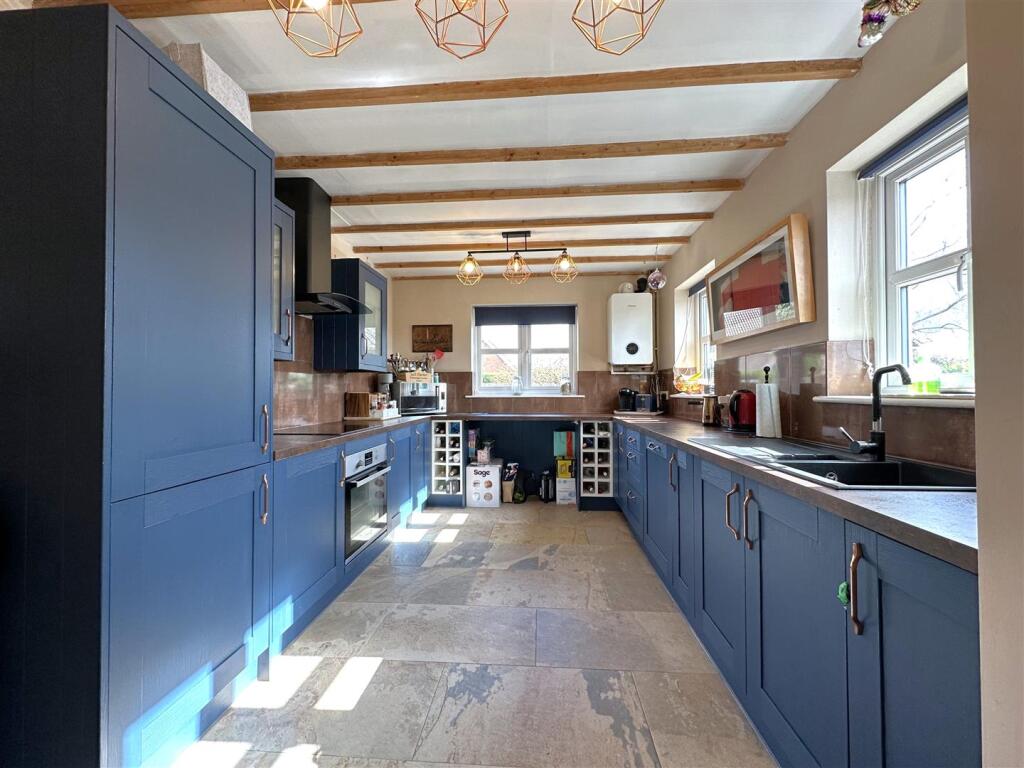 Stylish Breakfast Kitchen 887