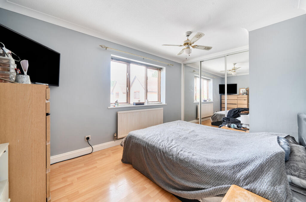 1358185-15-68d683...