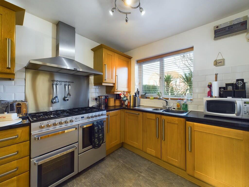 CAM04273G0-PR0059...