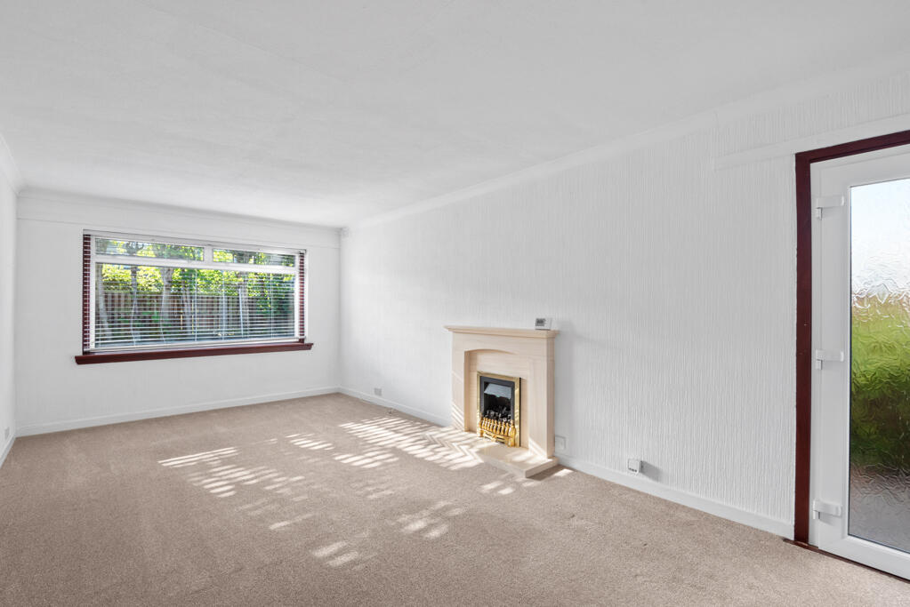 Sitting/Dining Room