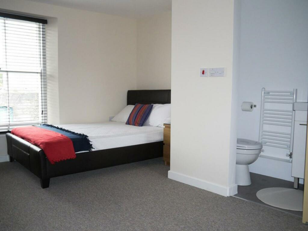 Bedroom-9.jpg