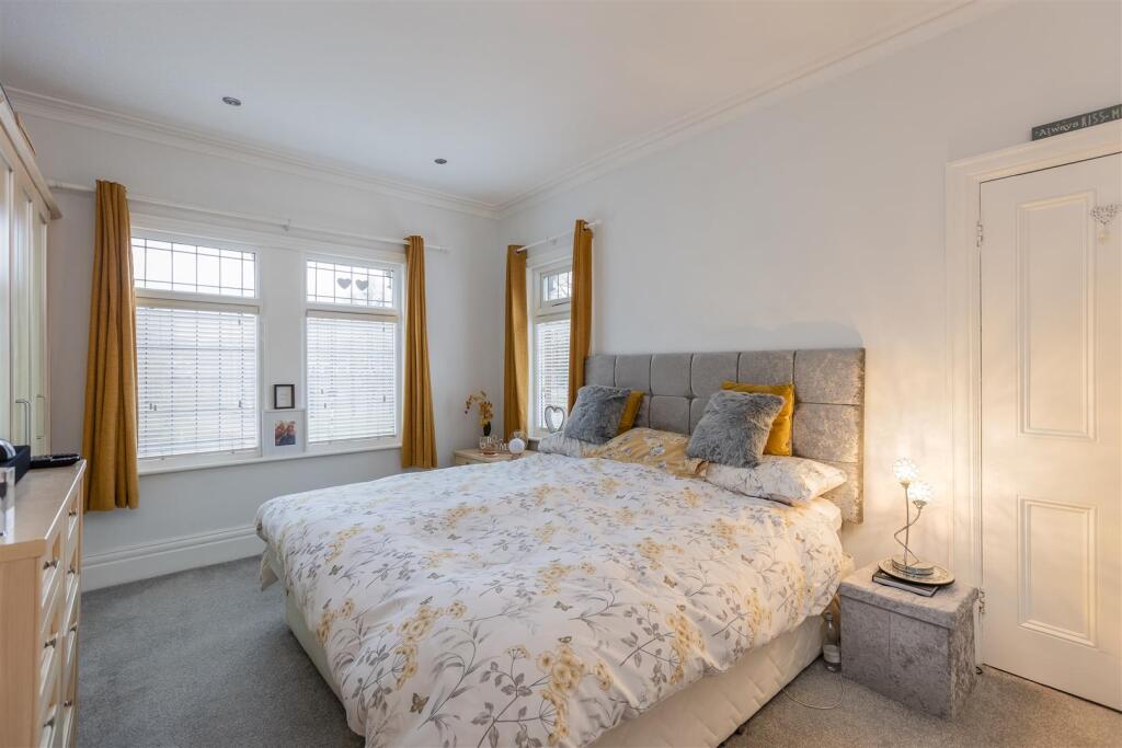 Station Avenue 14 Bedroom 1-2.jpg