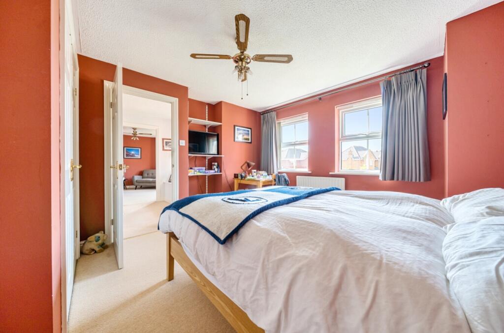 1313161-4-685a62b0dd890