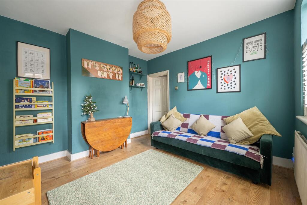 Claremont Road, E17