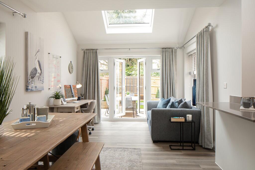 rivermead gardens, alton