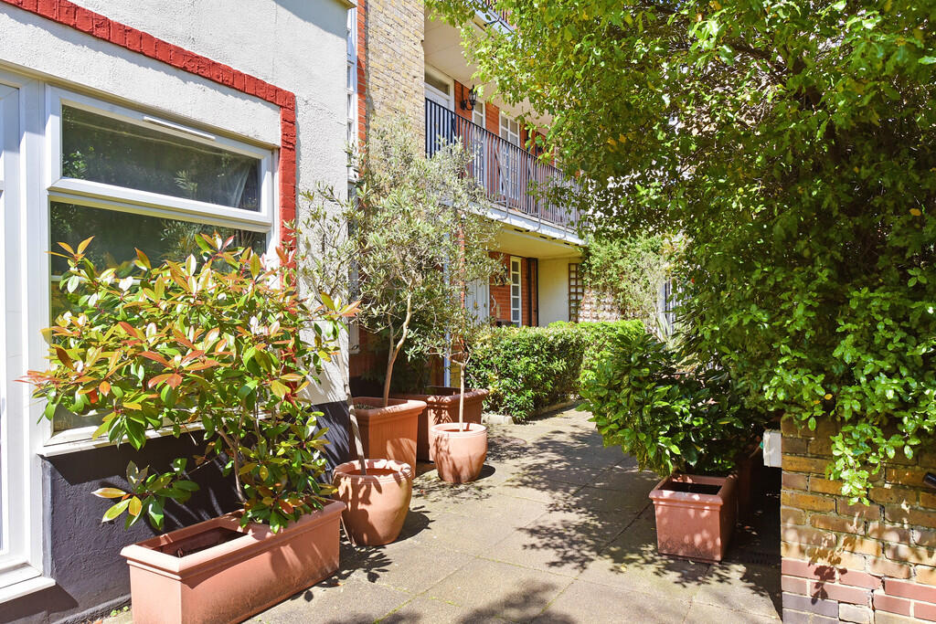 14 Timbrell Place...