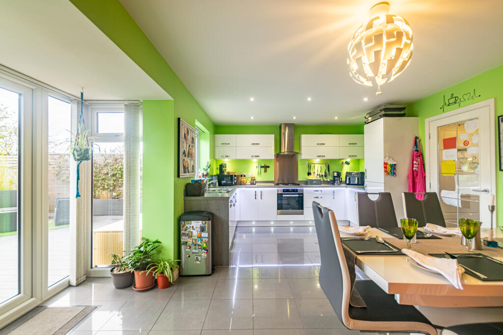 Kitchen 1