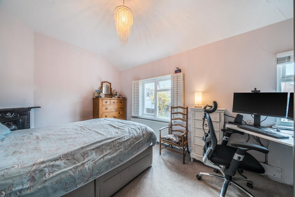 1376917-10-6911c8...