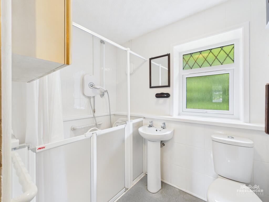 Bathroom (2)