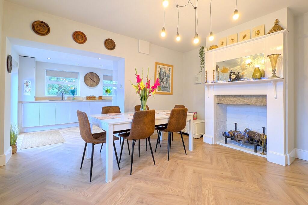 17 Cookson EweMove Brighouse (19)