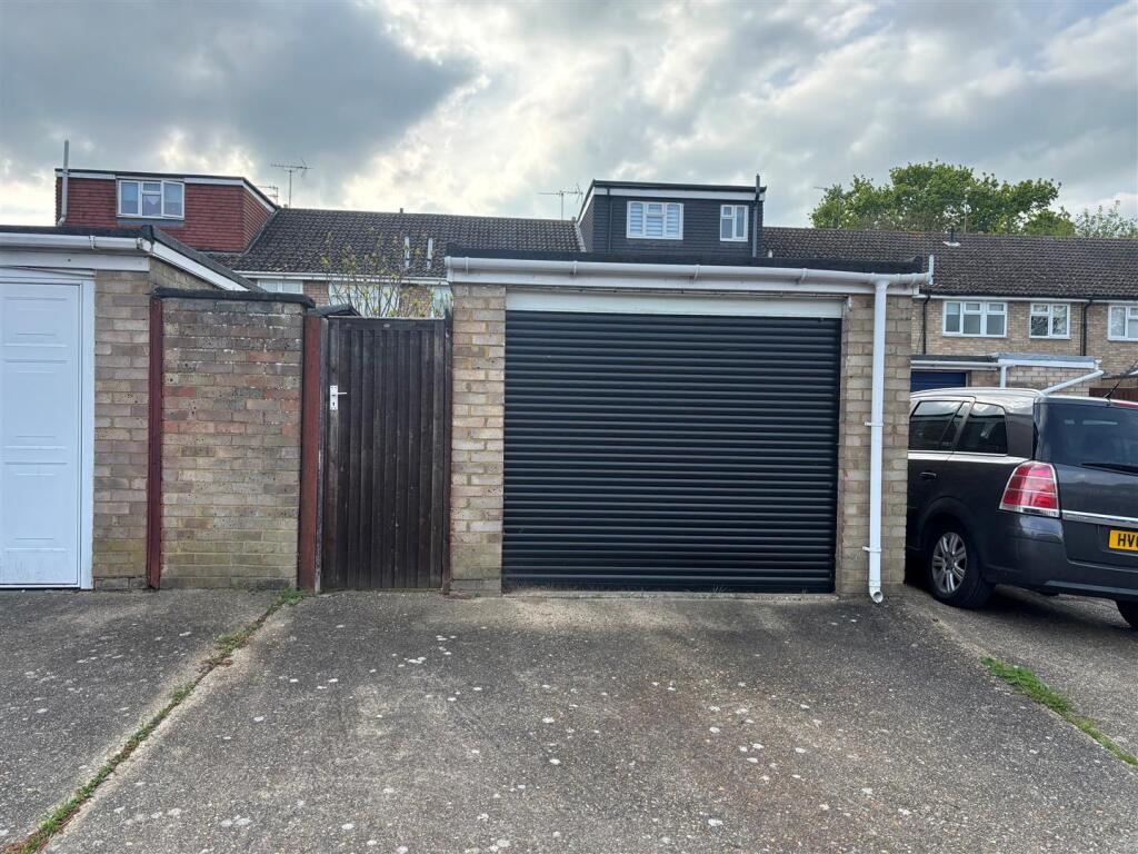 Perrysfield Garage.jpg