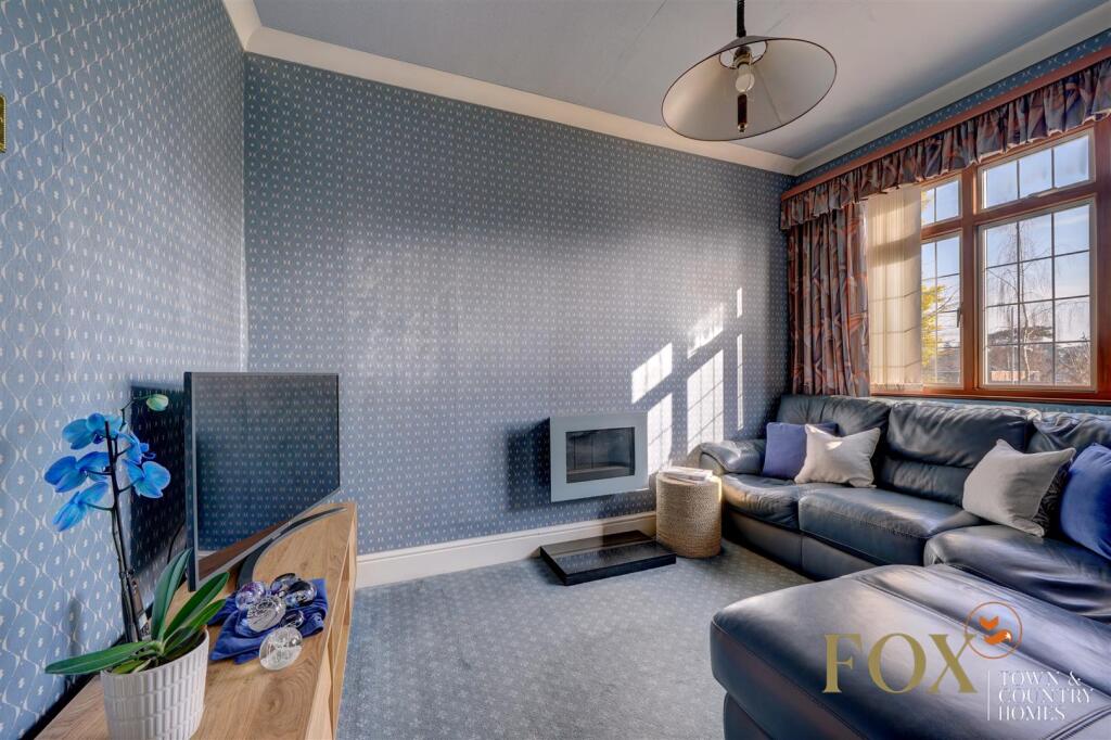 2 St Catherins Hill (8).jpg