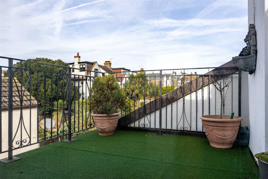 Sun Deck