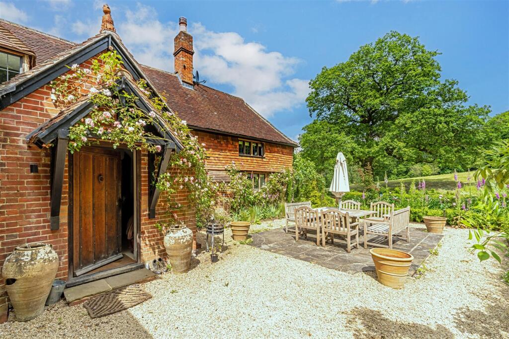 Roundless Cottage, High Button, GU8 6NR-86.jpg