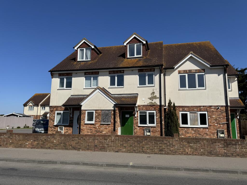 2 Hurst Court, Halfway Road, Minster on Sea, Sheerness, Kent ME12 3AA