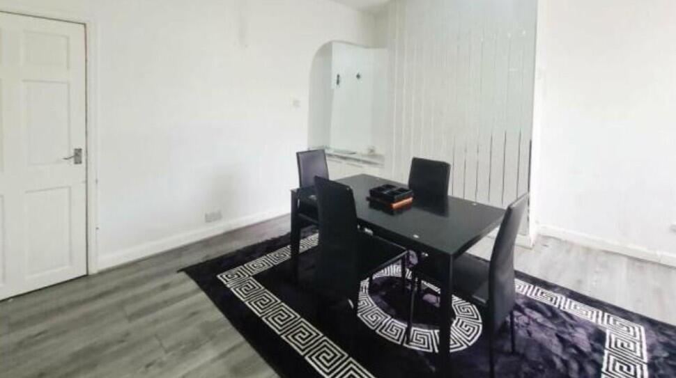 Carlton Dining room 2.jpg