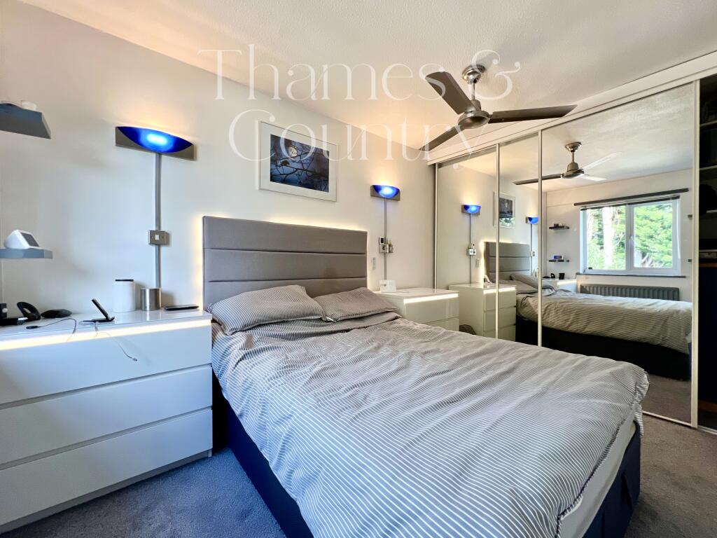 Principal bedroom
