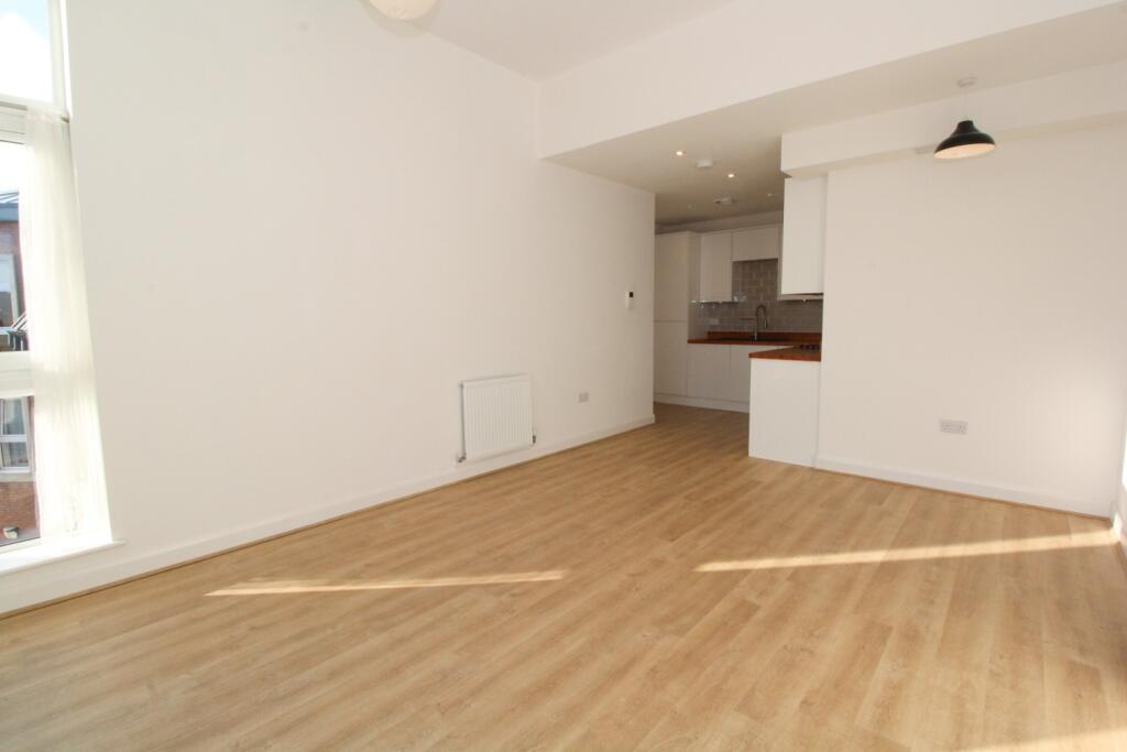 Lounge Kitchen