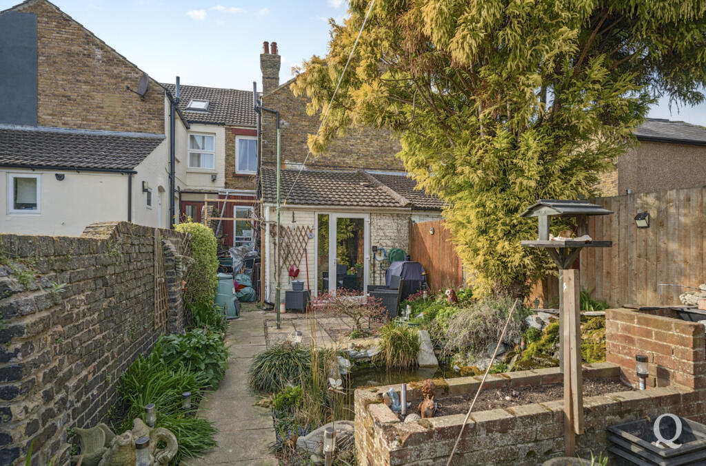 2f58572f-205a-4b5...