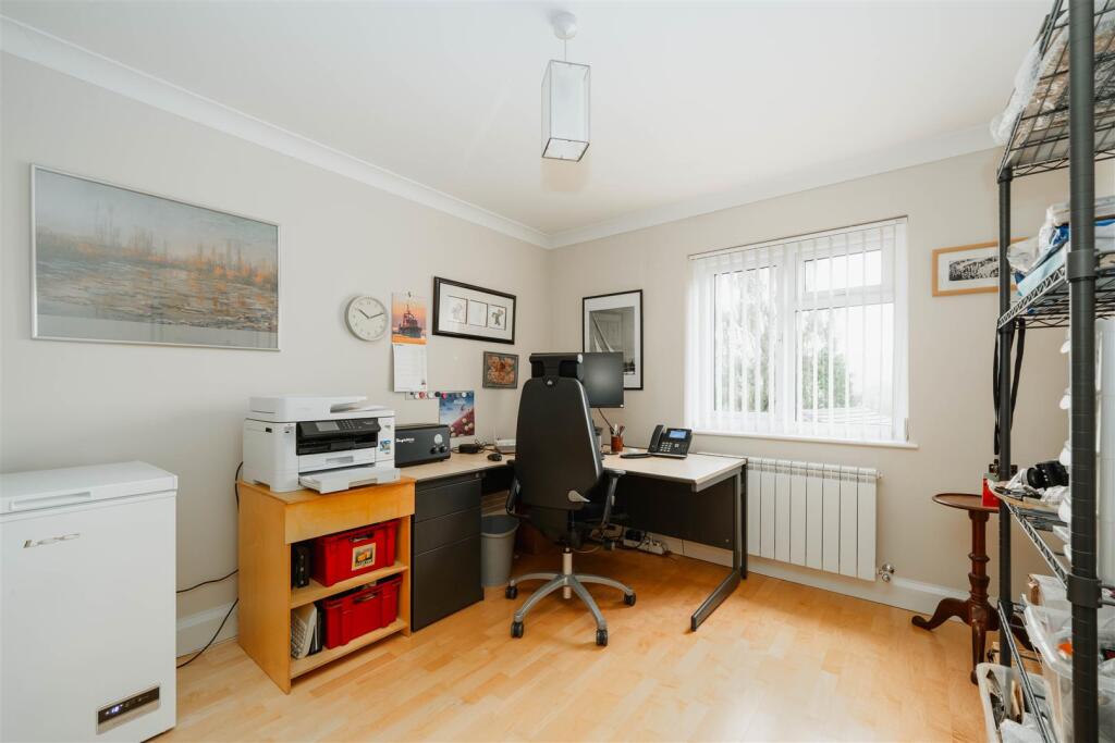 Bedroom3.jpg