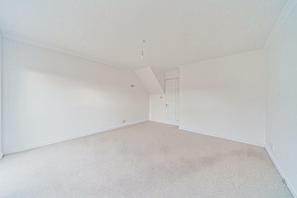 24 JONES CLOSE - PHOTOCB X MT 35.jpg