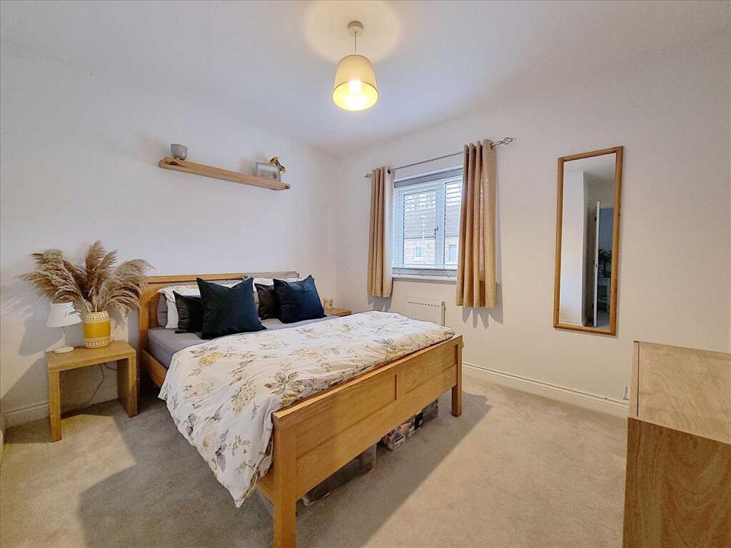 Bedroom 2: