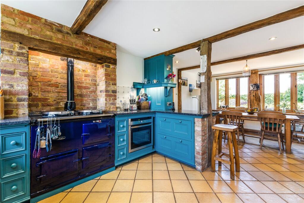 Kitchen/breakfast rm