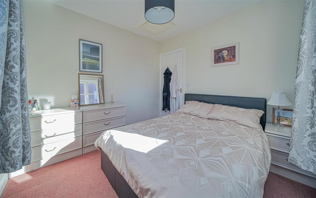 P1057865.jpg