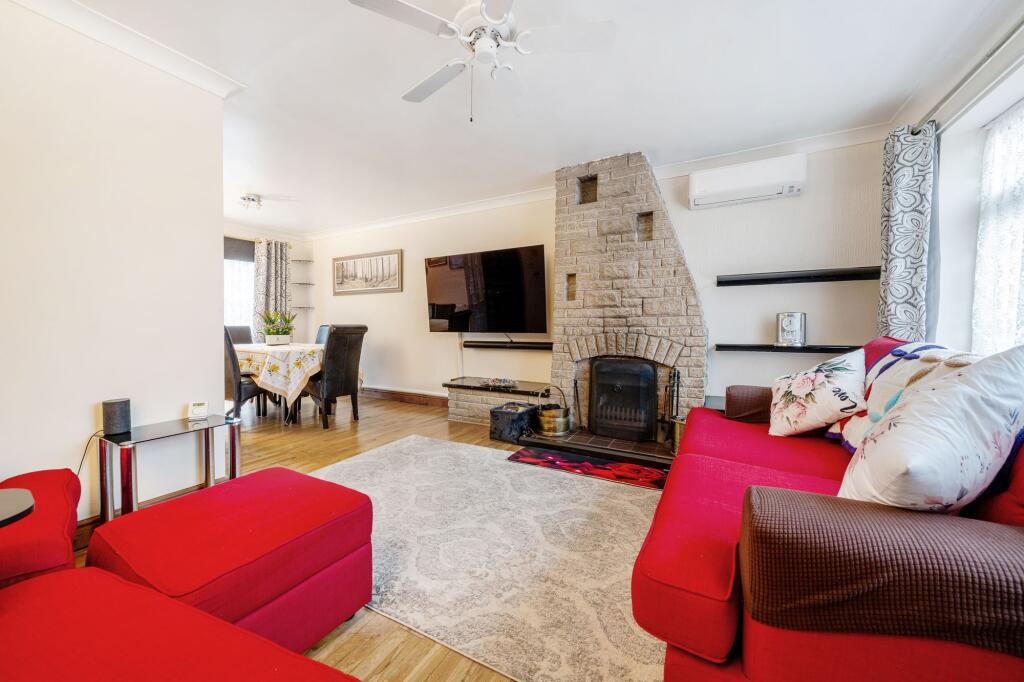 Living/Dining room