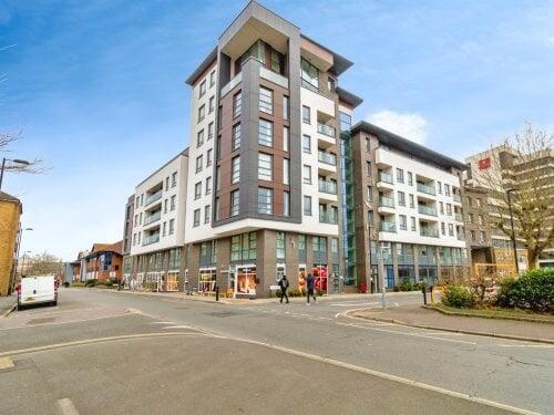 ONE BEDROOM APARMTENT EMPRESS HEIGHTS