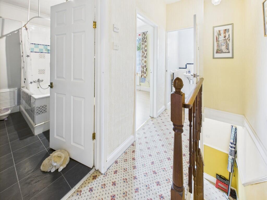 CAM03974G0-PR0173...