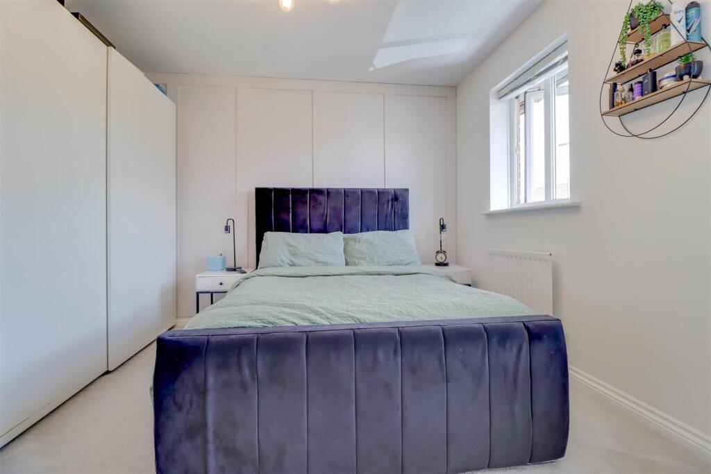 12 DENHAM VALE-4.jpg