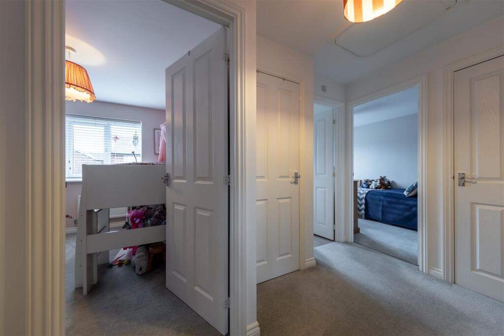 15 Sandford Drive-029.jpg