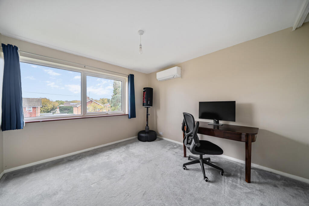 1375296-11-690b58...