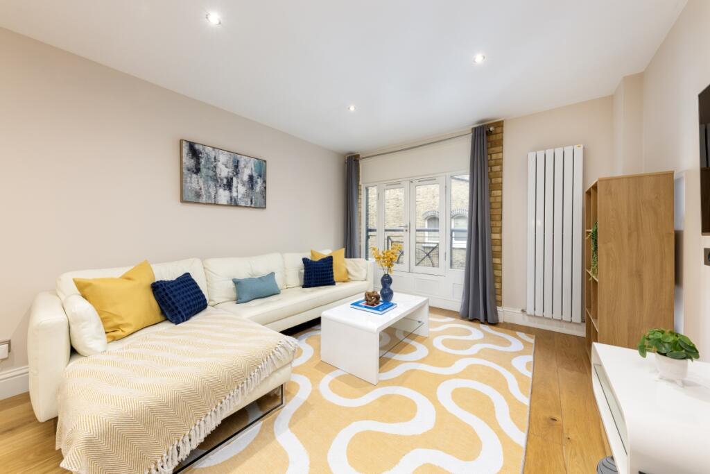 Lion Court F2 (10...