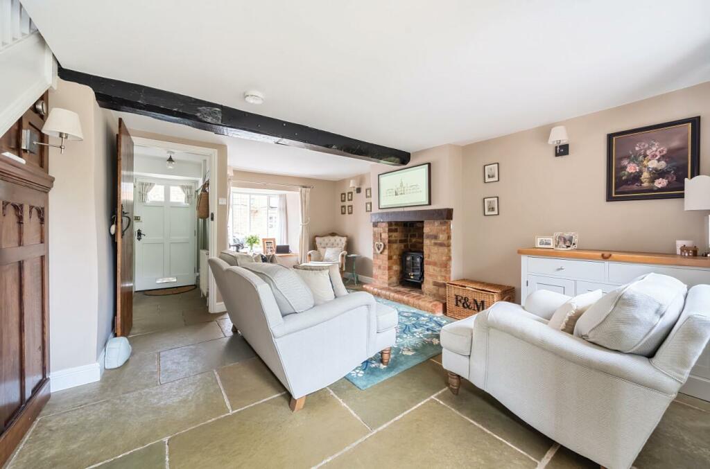 23 Main Road, Crick