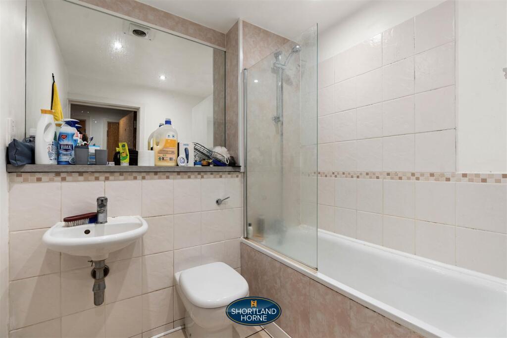 38 Abbey Crt (1 of 18).jpg