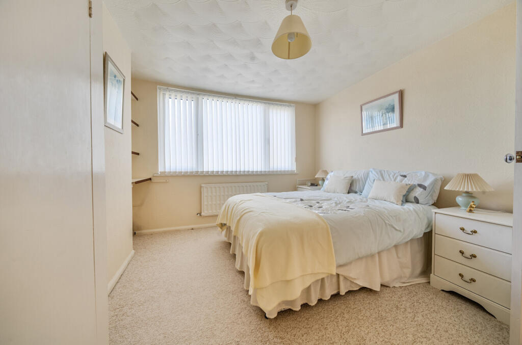 1360764-19-68dcf4...