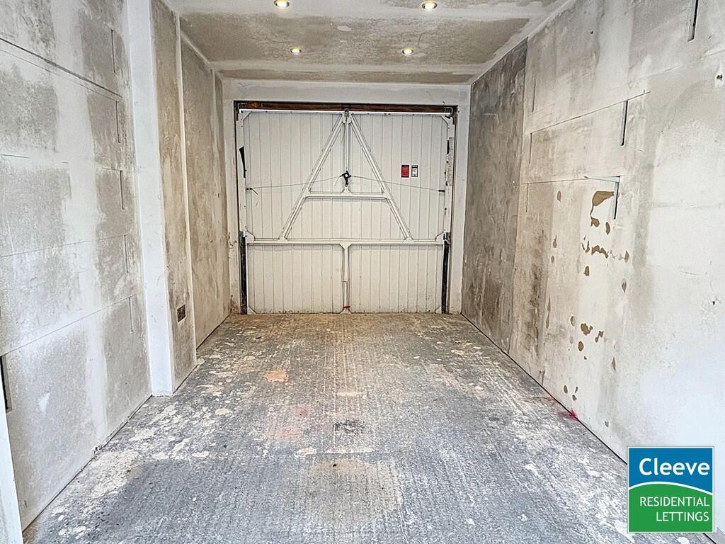 IMG-20250310-WA00...