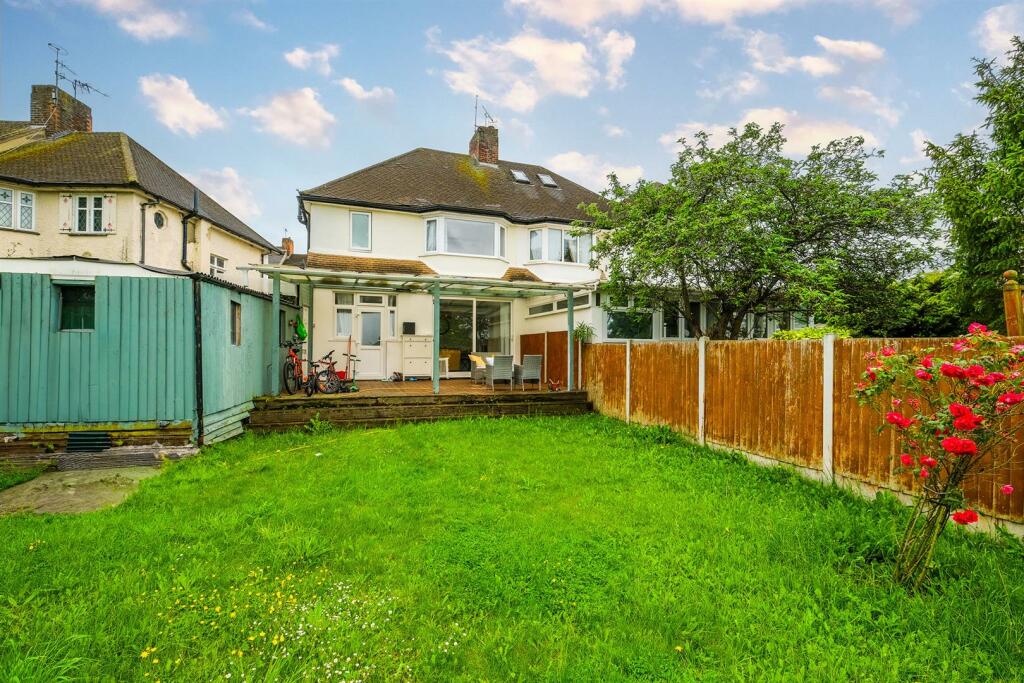 13 dovehouse gdns-23_rszd.jpg