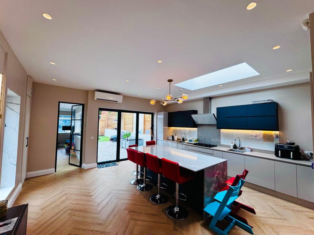 WhatsApp Image 2025-08-18 at 12.56.57_58abd269