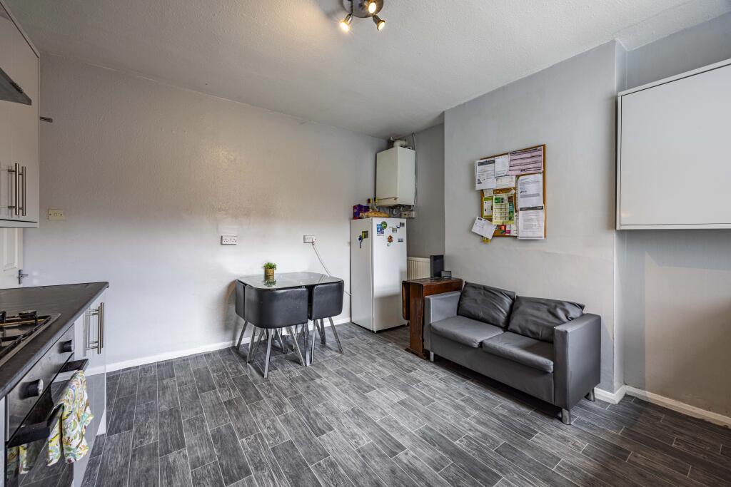 Kitchen 2 (1)